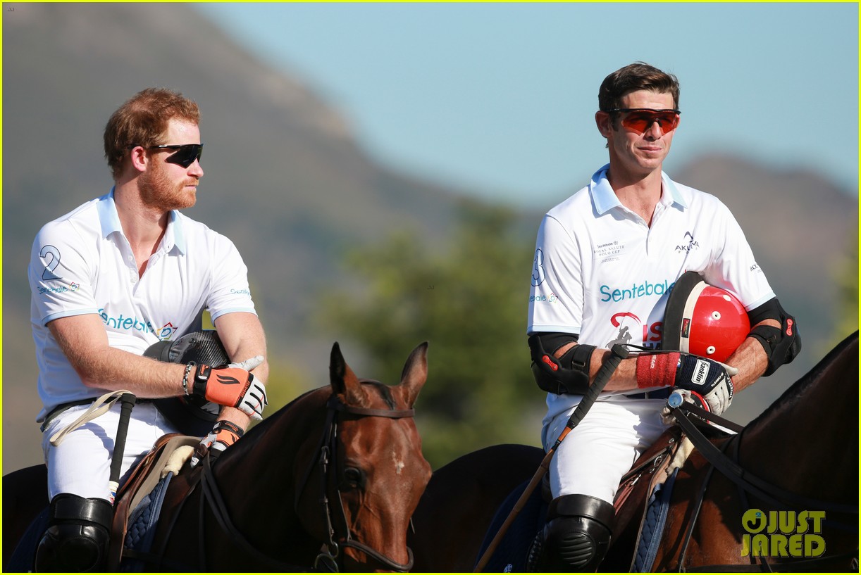 prince harry falls off horse south african polo match 063518320