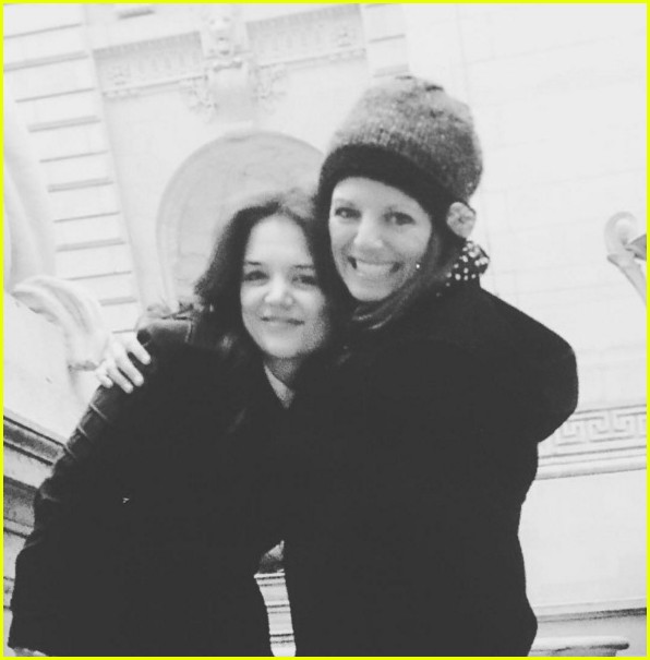 Katie Holmes Is Recovering from a Thanksgiving Food Coma! Photo