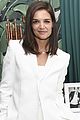 katie holmes celebrates zac posen designer of the year 03