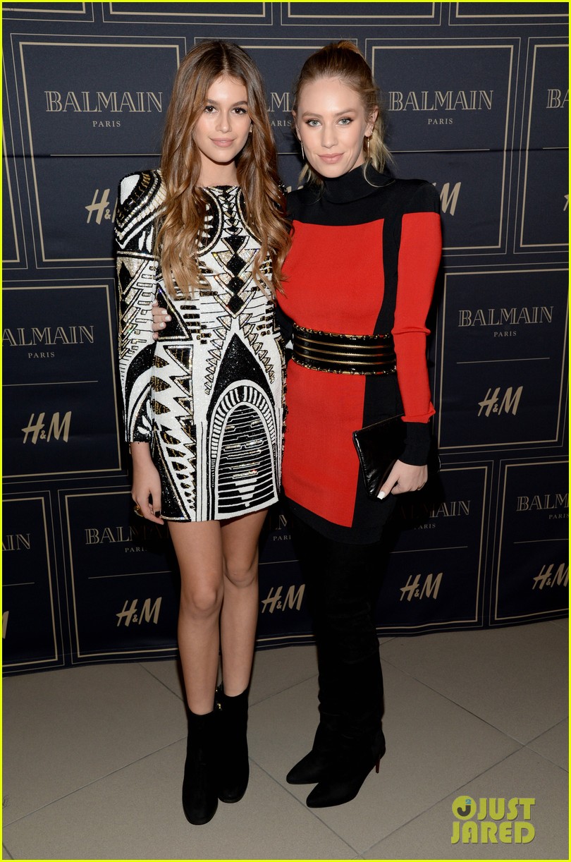 Photo: jaime king sarah hyland hm balmain 23 | Photo 3500614 | Just