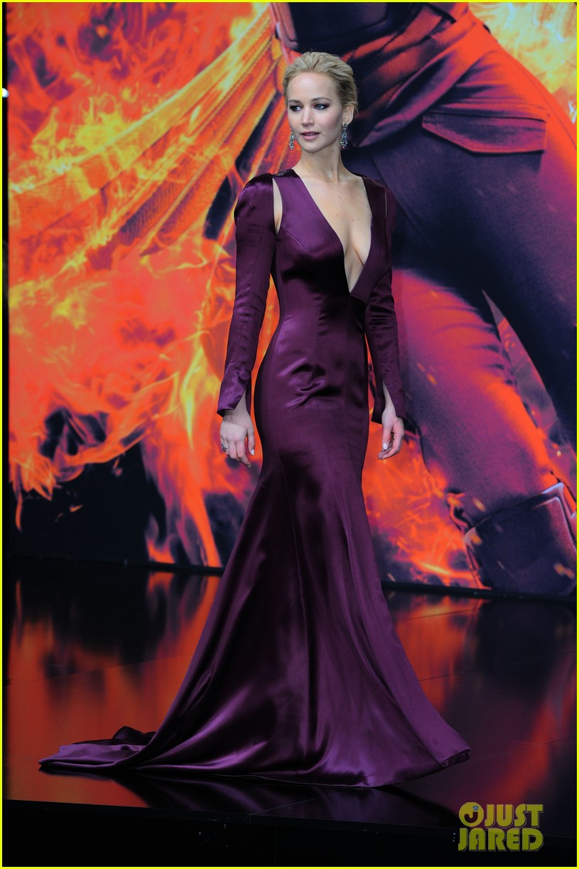 Jennifer Lawrence Liam Hemsworth Josh Hutcherson Premiere Hunger Jennifer Lawrence Liam Hemsworth Josh Hutcherson Premiere Hunger