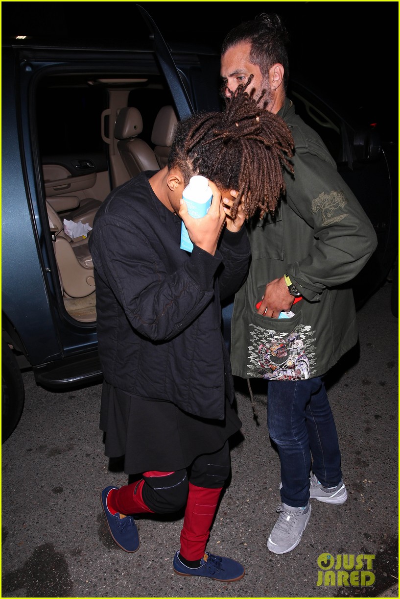 Kylie Jenner Parties With Nick Jonas & Willow Smith at Kendall’s 20th