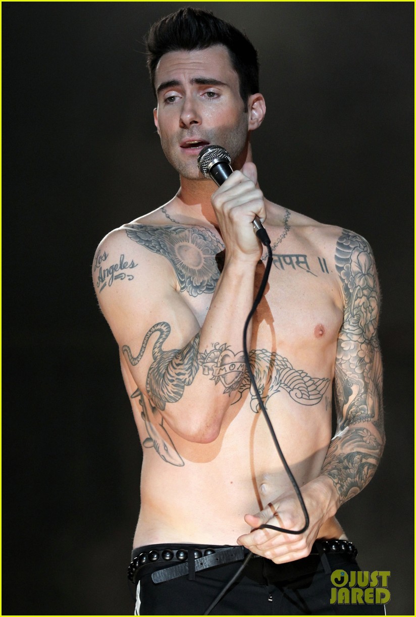 Adam Levine Debuts Giant New Back Tattoo of a Mermaid!: Photo 3509348 |  Adam Levine, Shirtless Pictures | Just Jared