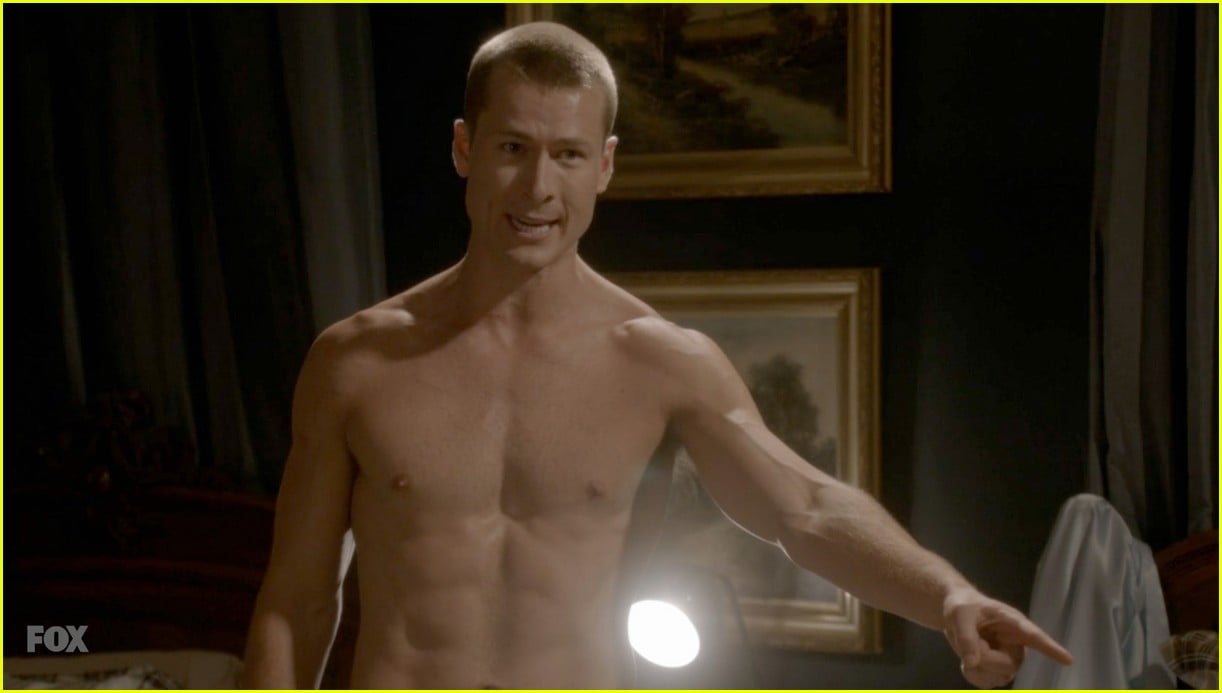Glen Powell shows off his ridiculously ripped body while going shirtless in...