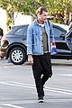 gavin rossdale steps out holiday shopping 06