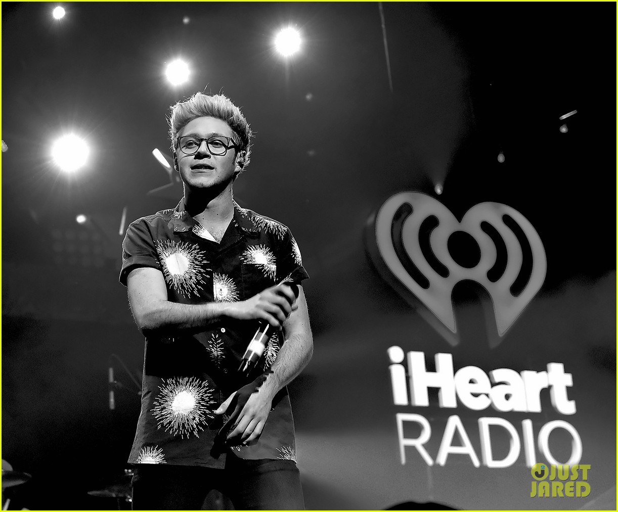 One Direction & 5 Seconds Of Summer Hit Up Jingle Ball Dallas 2015