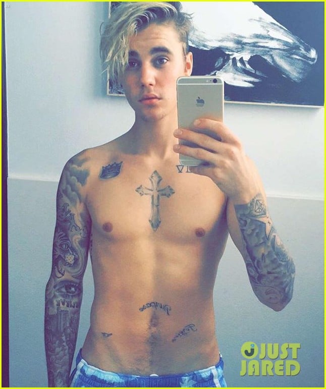 No es suficiente Culpa monte Vesubio Justin Bieber Shares a Sexy Shirtless Selfie!: Photo 3538980 | Justin Bieber,  Shirtless Photos | Just Jared: Entertainment News