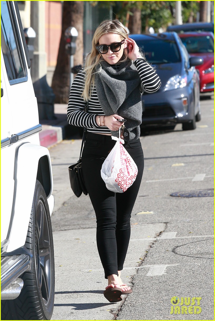 hilary duff and mike reunite over the weekend 073531405
