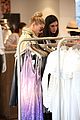 kendall jenner hailey baldwin kylie jenner shopping vogue brasil 24