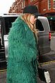 rita ora looks glam in green in london 14