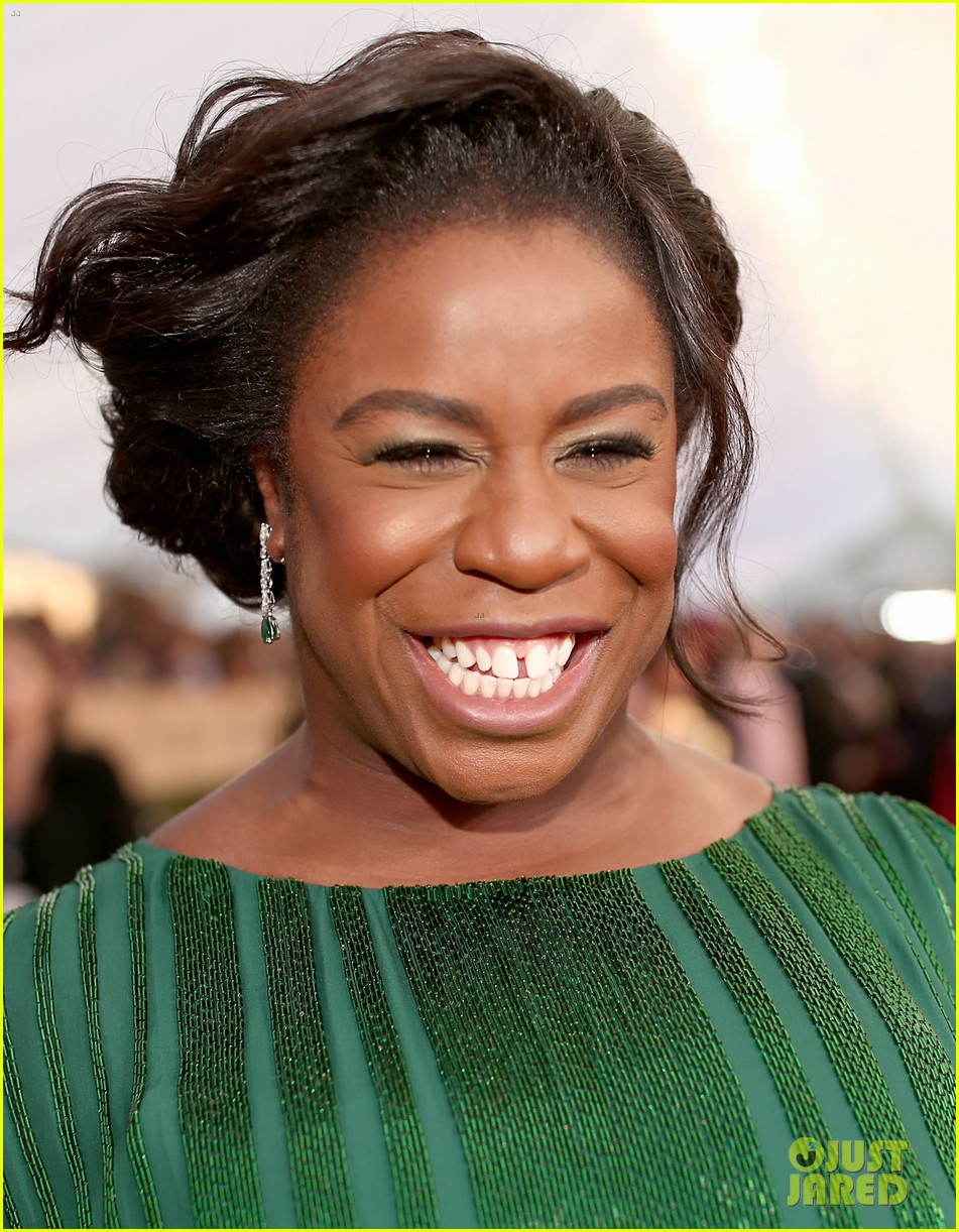 Uzo Aduba & &lsquo;OITNB&rsquo; Cast Win at SAG Awards 2016!: Photo 3564408