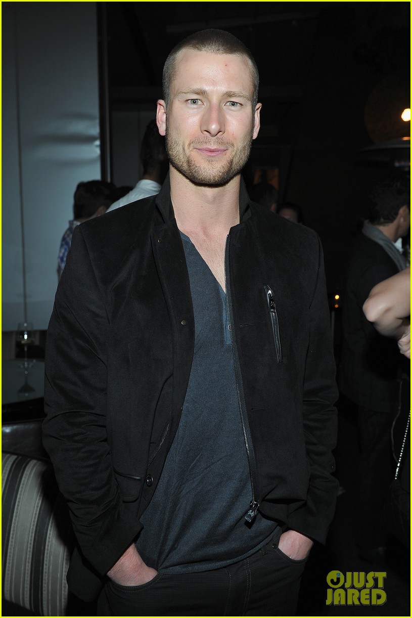 Katie Holmes & Alexandra Daddario Ring In Golden Globes Weekend at Kelly Klein's Party! Photo