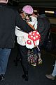 miley cyrus wears ring at airport 20