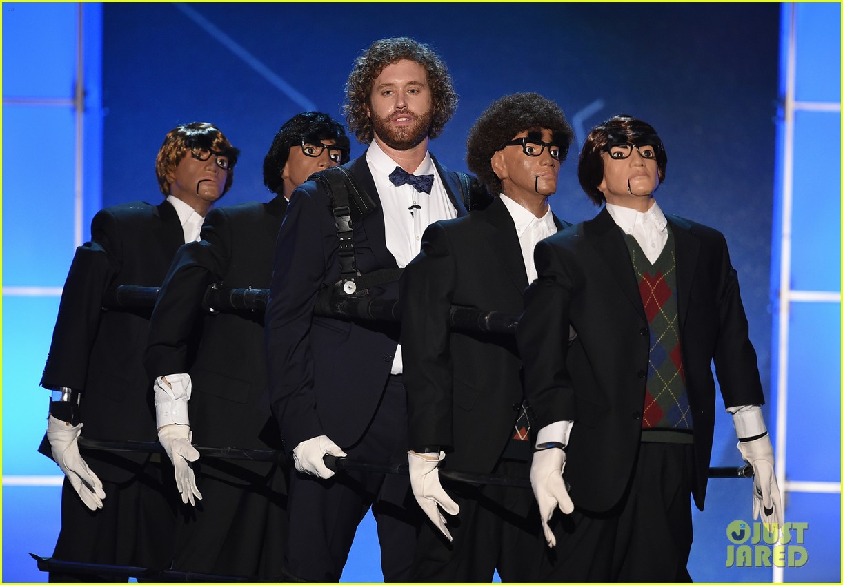 T.J. Miller Calls Out Ricky Gervais During Critics' Choice Awards 2016