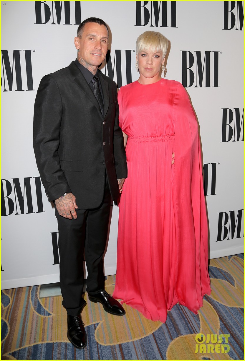 Pink's Hubby Carey Hart Shares Sweet Anniversary Message Photo 3546123
