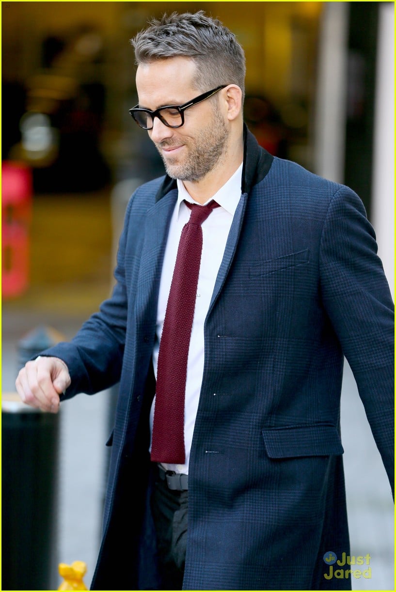 Ryan Reynolds Is Turning Into a Silver Fox - See His Gray Hair!: Photo ...