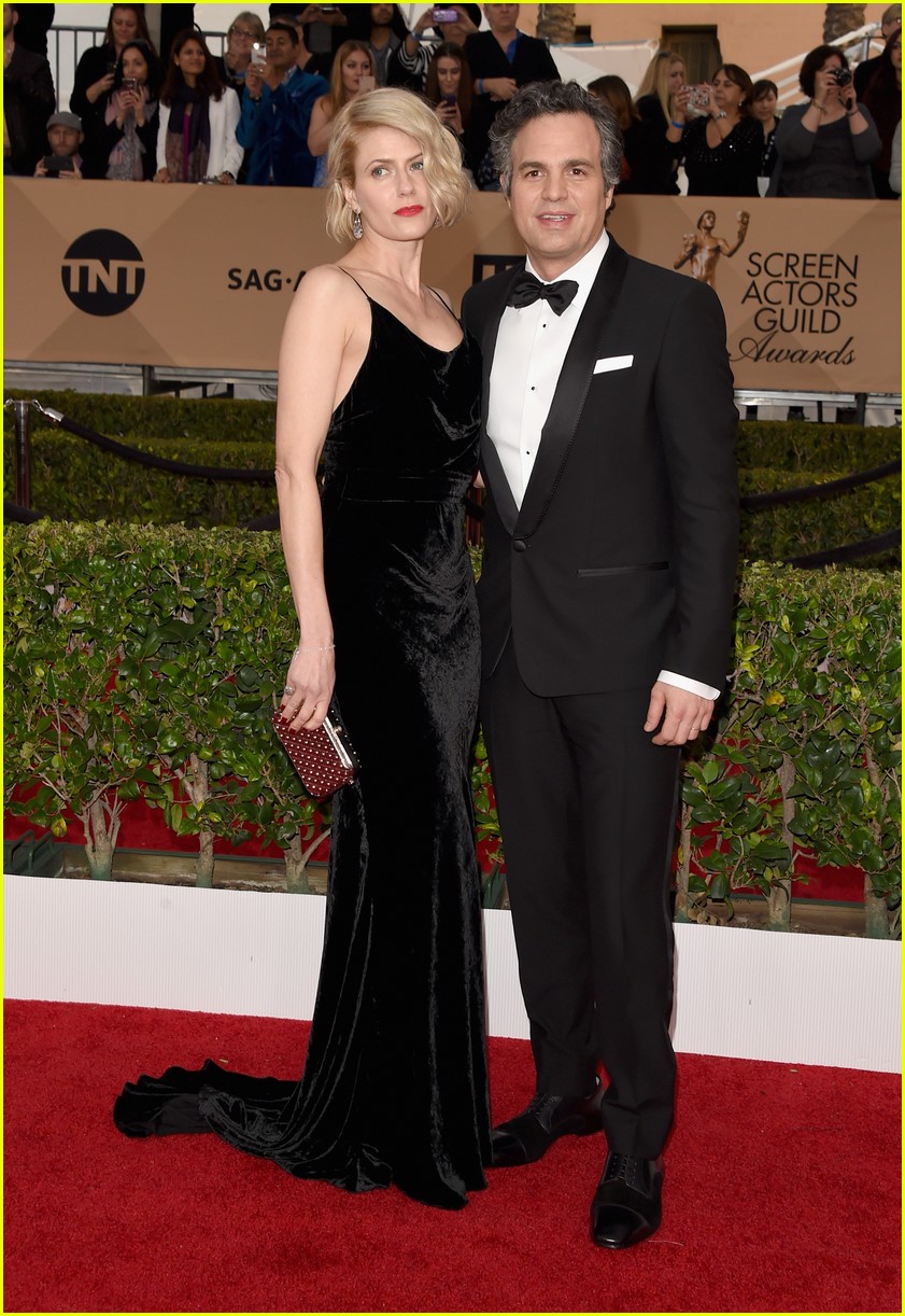 'Spotlight' Wins Cast Performance Honor at SAG Awards 2016 Photo