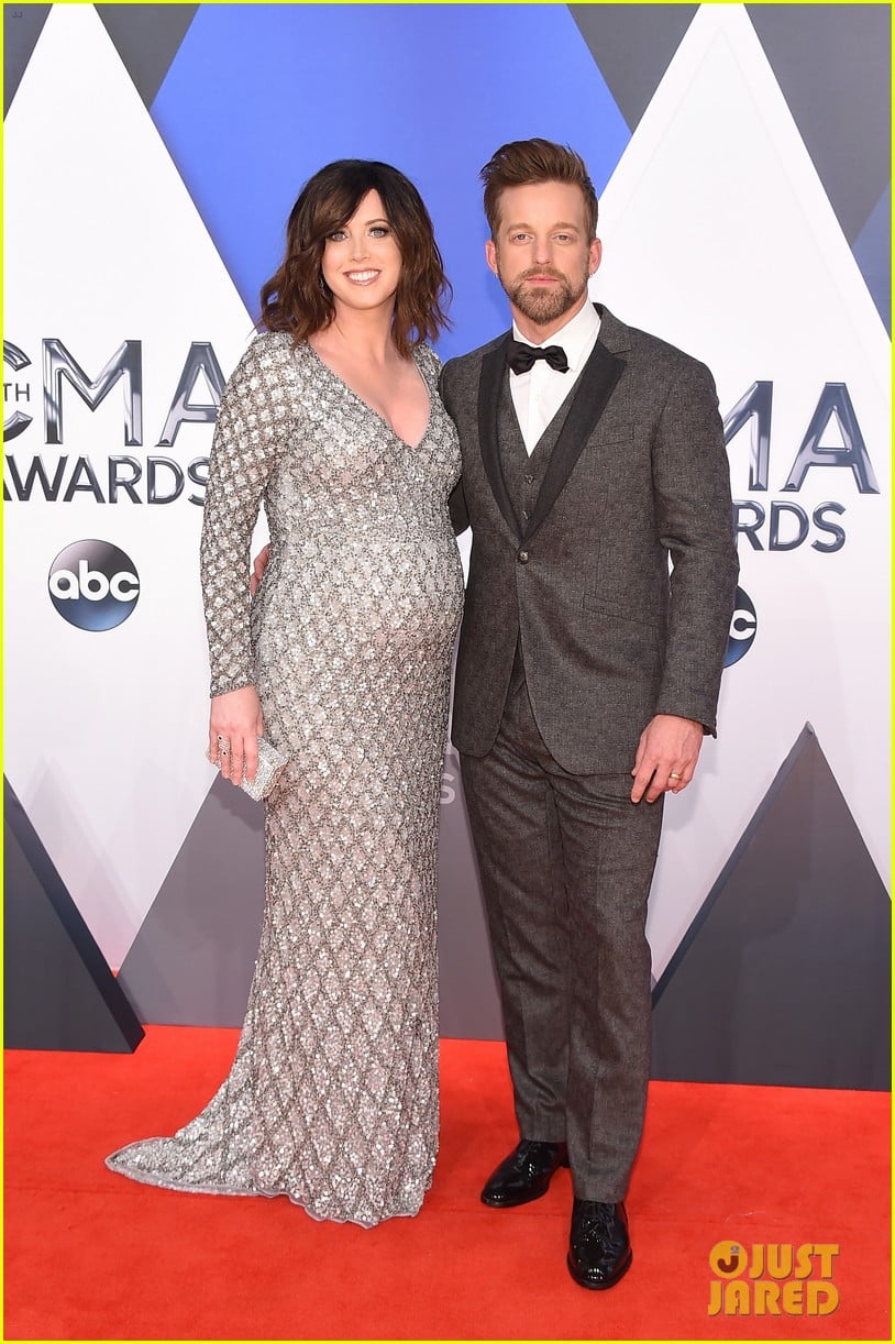 Country Singers Shawna & Keifer Thompson Baby Photo 3559310