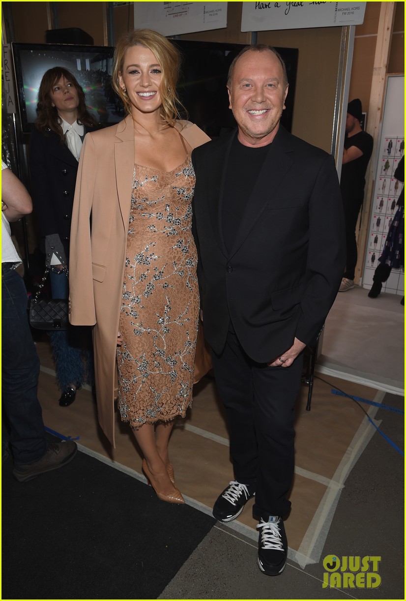 Photo: blake lively olivia munn michael kors show 01 | Photo 3581797