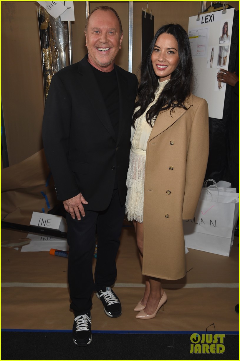 Photo: blake lively olivia munn michael kors show 13 | Photo 3581809