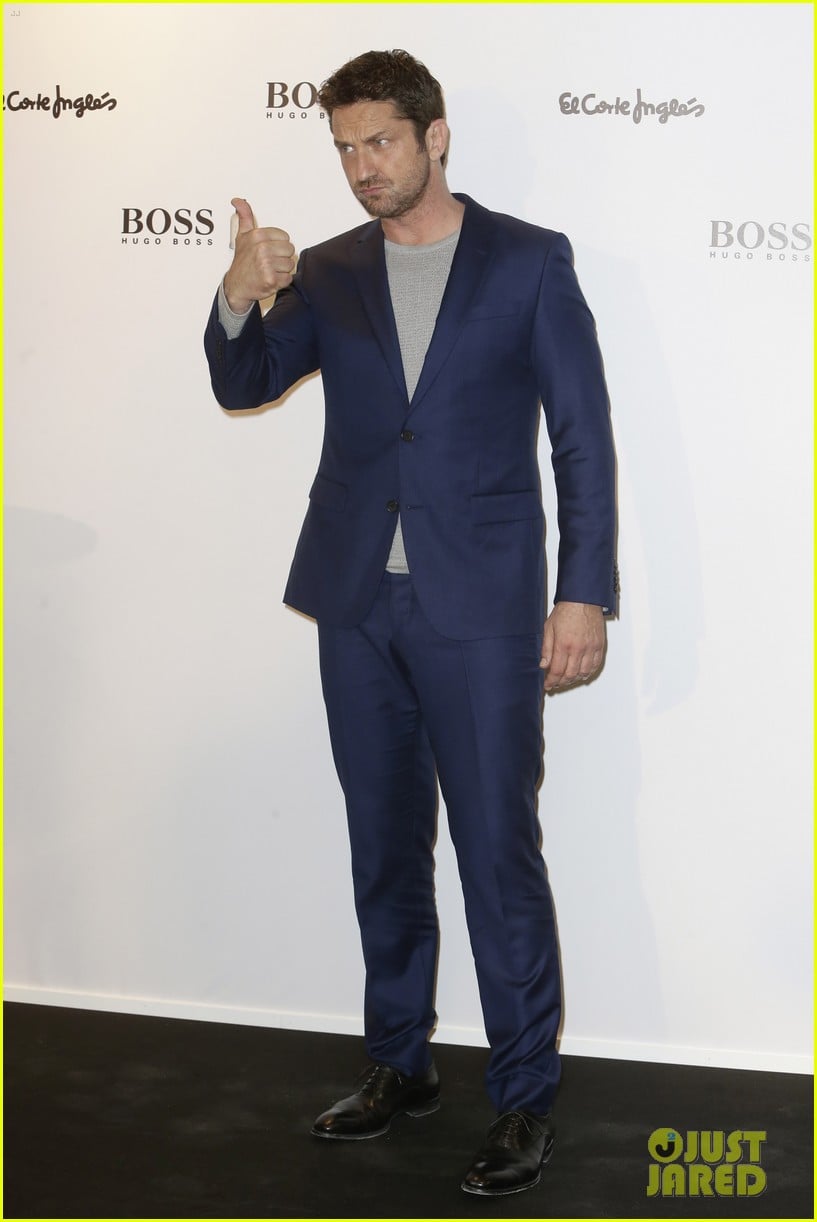 Gerard Butler Returns to Twitter After Three Month Hiatus!: Photo ...