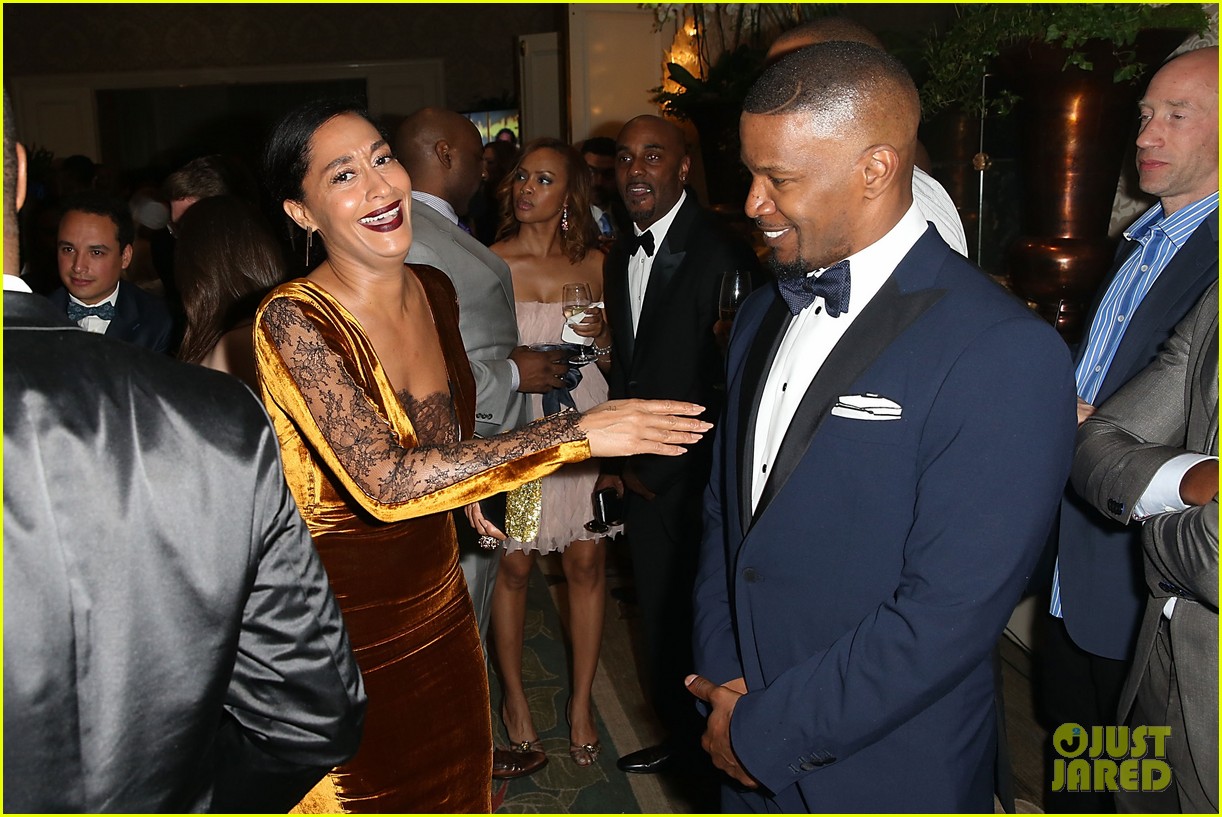 Jamie Foxx & Thandie Newton Attend Oscars Viewing Party Photo 3592870