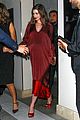 anne hathaway shows growing baby bump at armani pre oscar party 02