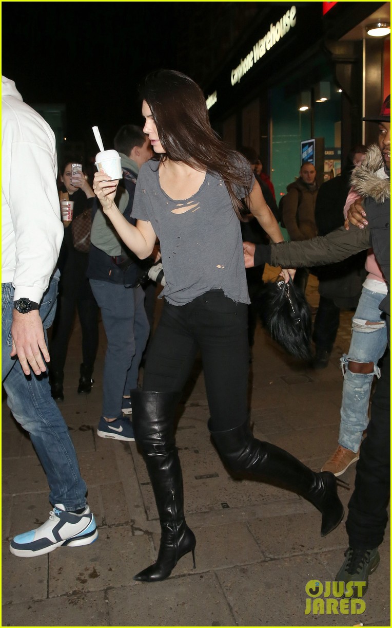 Kendall Jenner Opens Up About the Sister She Clicks With: Photo 3586222