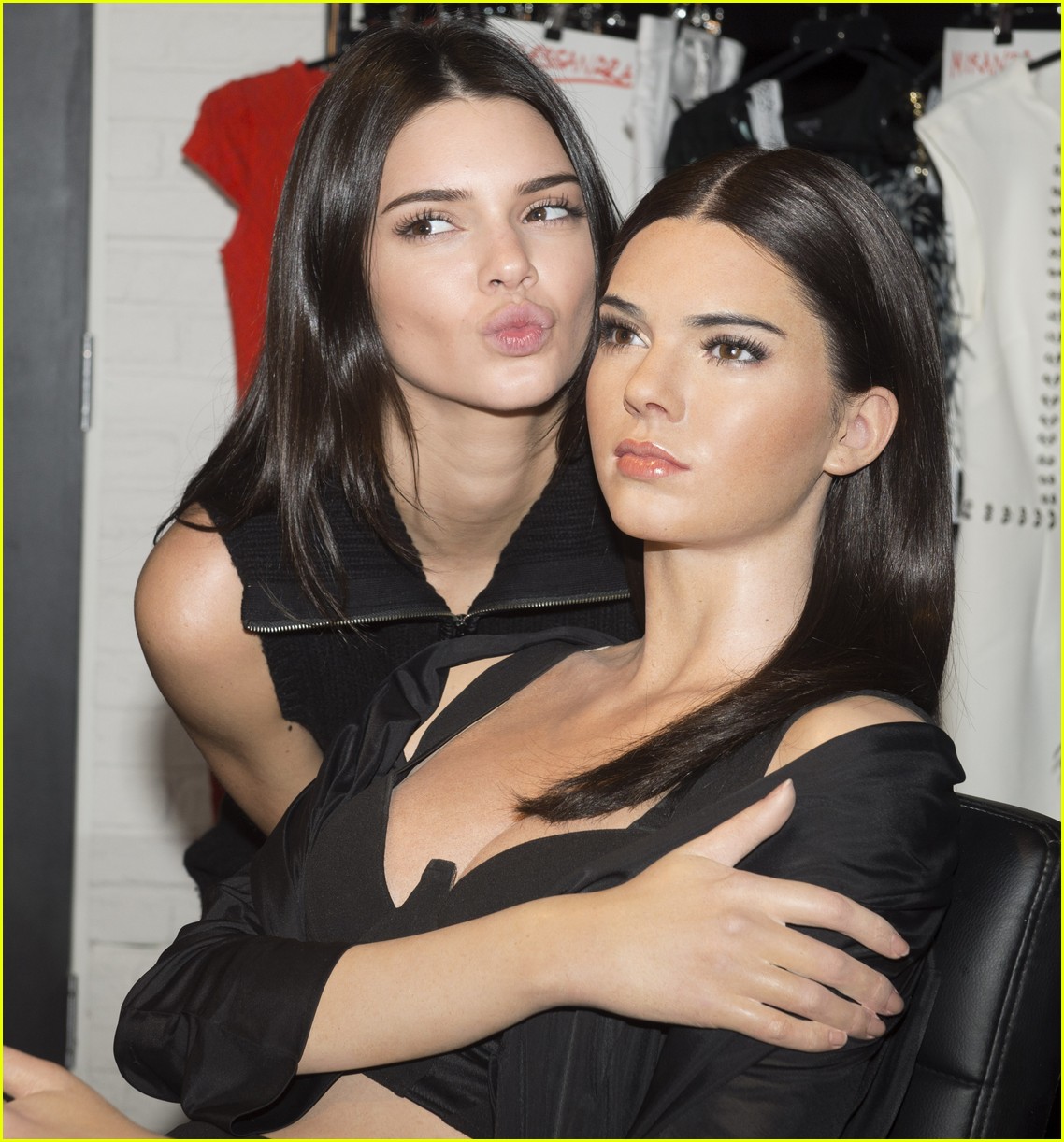 Kendall Jenner Comes Face to Face With Her Madame Tussauds Wax Figure