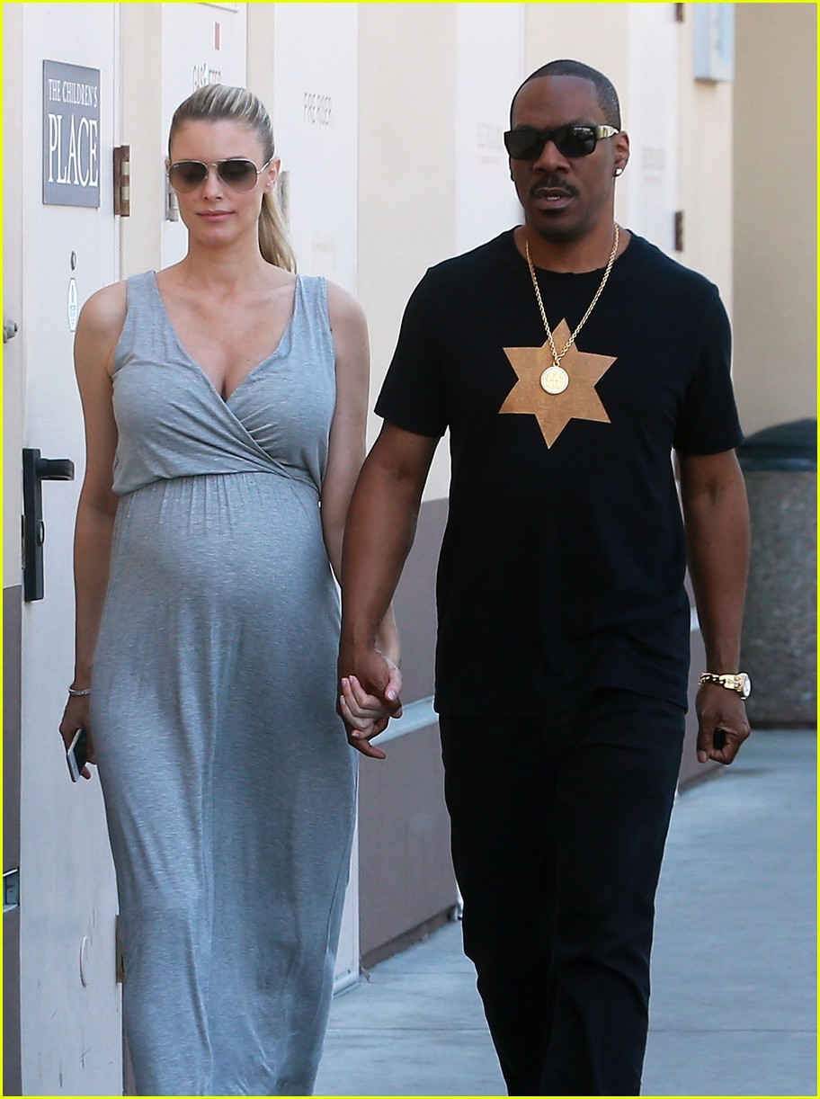 Eddie Murphy Grabs Coffee WIth Pregnant Girlfriend Paige Butcher