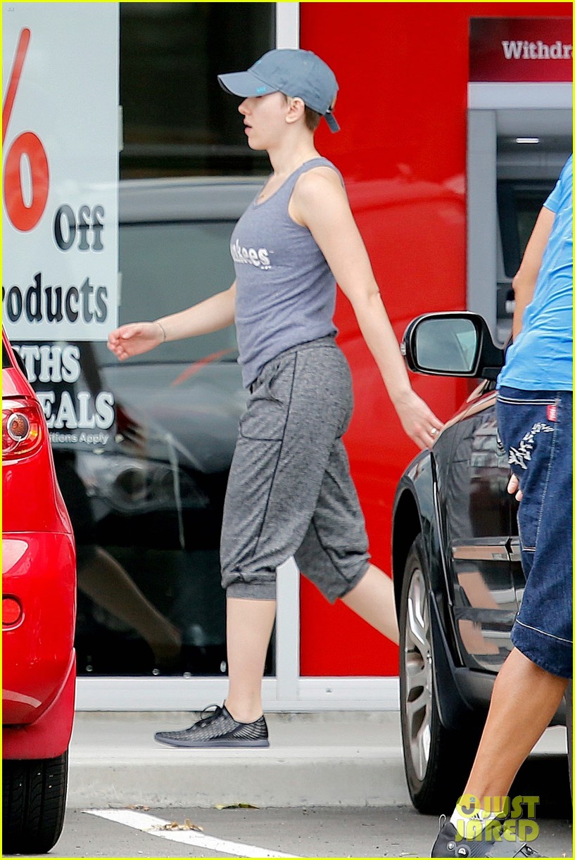 Scarlett Johansson Begins Filming 'Ghost in the Shell,' Spends Time