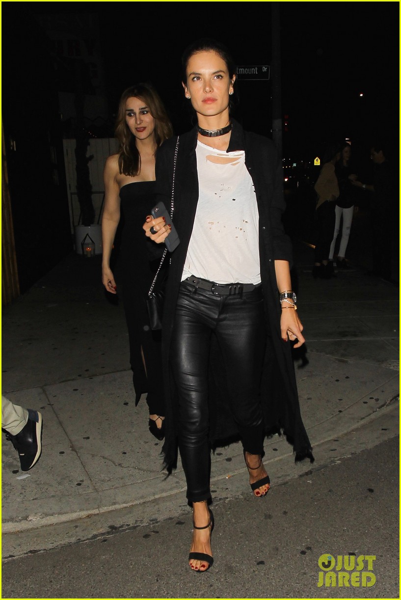 Alessandra Ambrosio Shares Adorable Easter Sunday Pic with Daughter