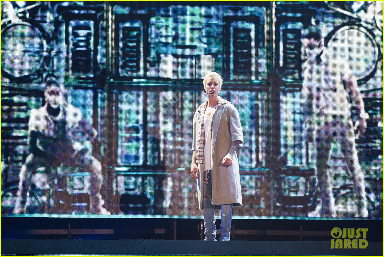 Justin Bieber Cancels All Future Meet & Greets, Says They Make Him