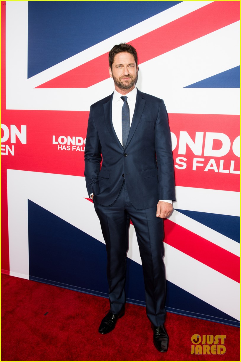 Gerard Butler Does an Interview with Google Autocomplete!: Photo ...