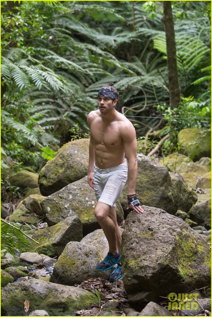 Photo pierson fode shirtless in hawaii 24 Photo 3616264 Just Jared