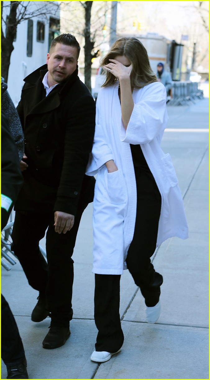 Gigi Hadid Bundles Up in Bathrobe During Photo Shoot Photo 3617099 Photos Just Jared