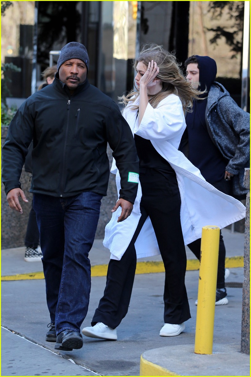 Gigi Hadid Bundles Up in Bathrobe During Photo Shoot Photo 3617100 Photos Just Jared
