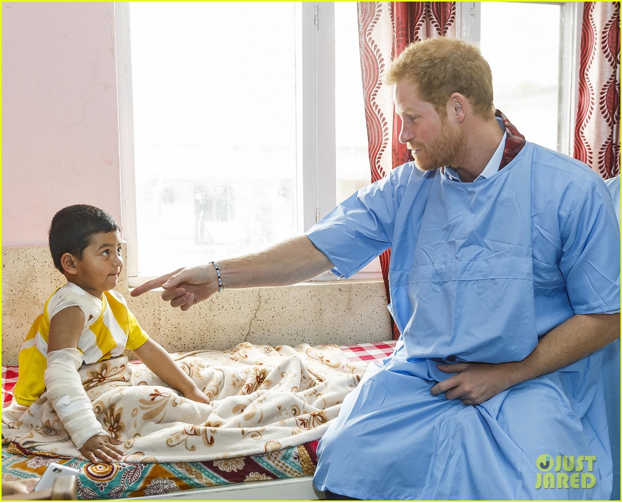 Prince Harry Visits a Children’s Hospital, Announces He’s Extending His