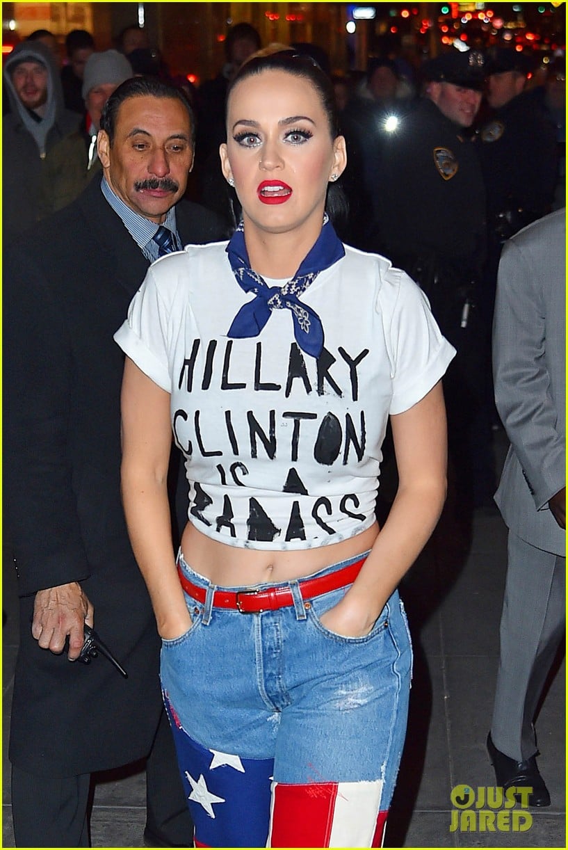 Orlando Bloom Supports Katy Perry at Concert for Hillary Clinton Photo