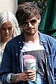 louis tomlinson starbucks friend beverly hills 01