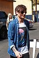 louis tomlinson starbucks friend beverly hills 15