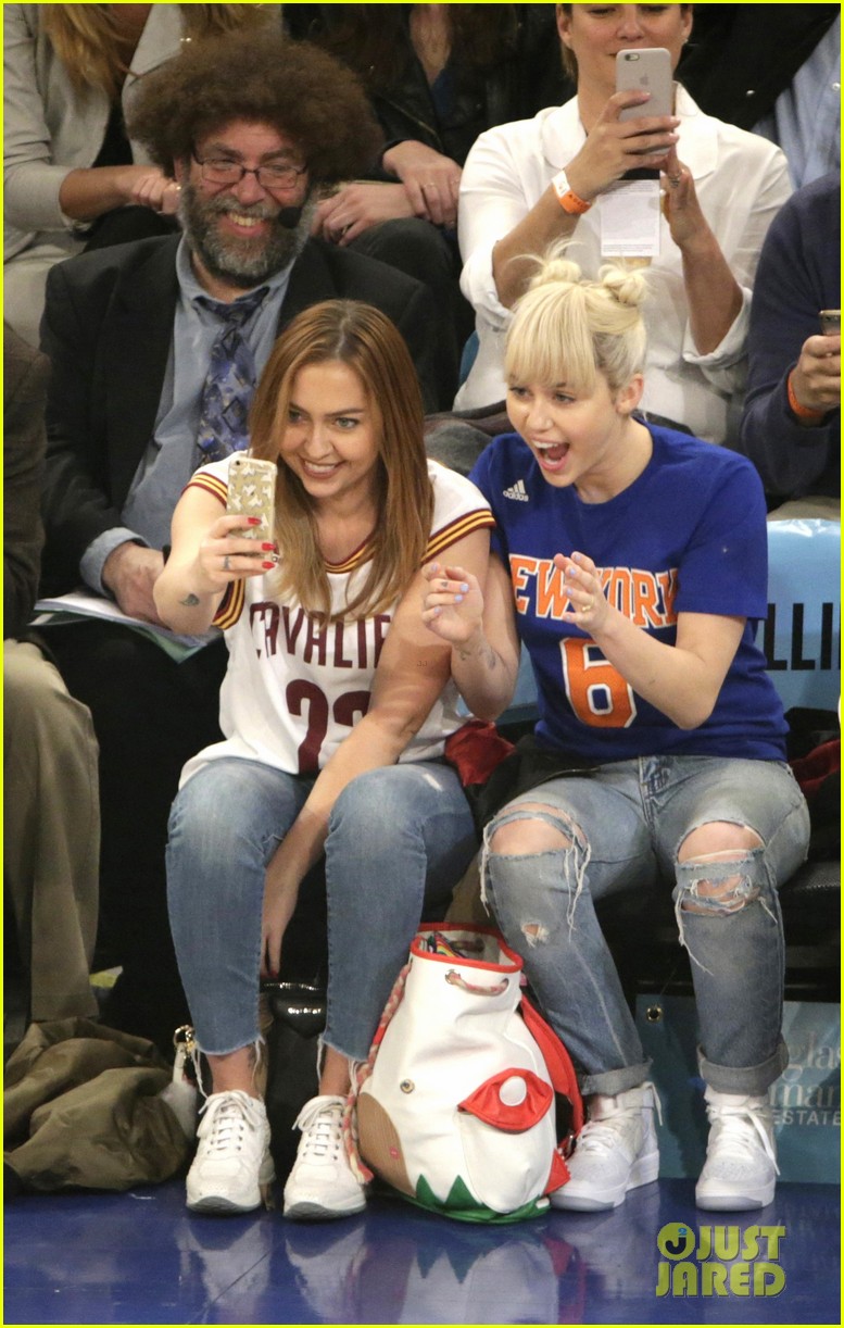 Miley Cyrus Shows Off New Engagement Ring At NY Knicks Game in NYC