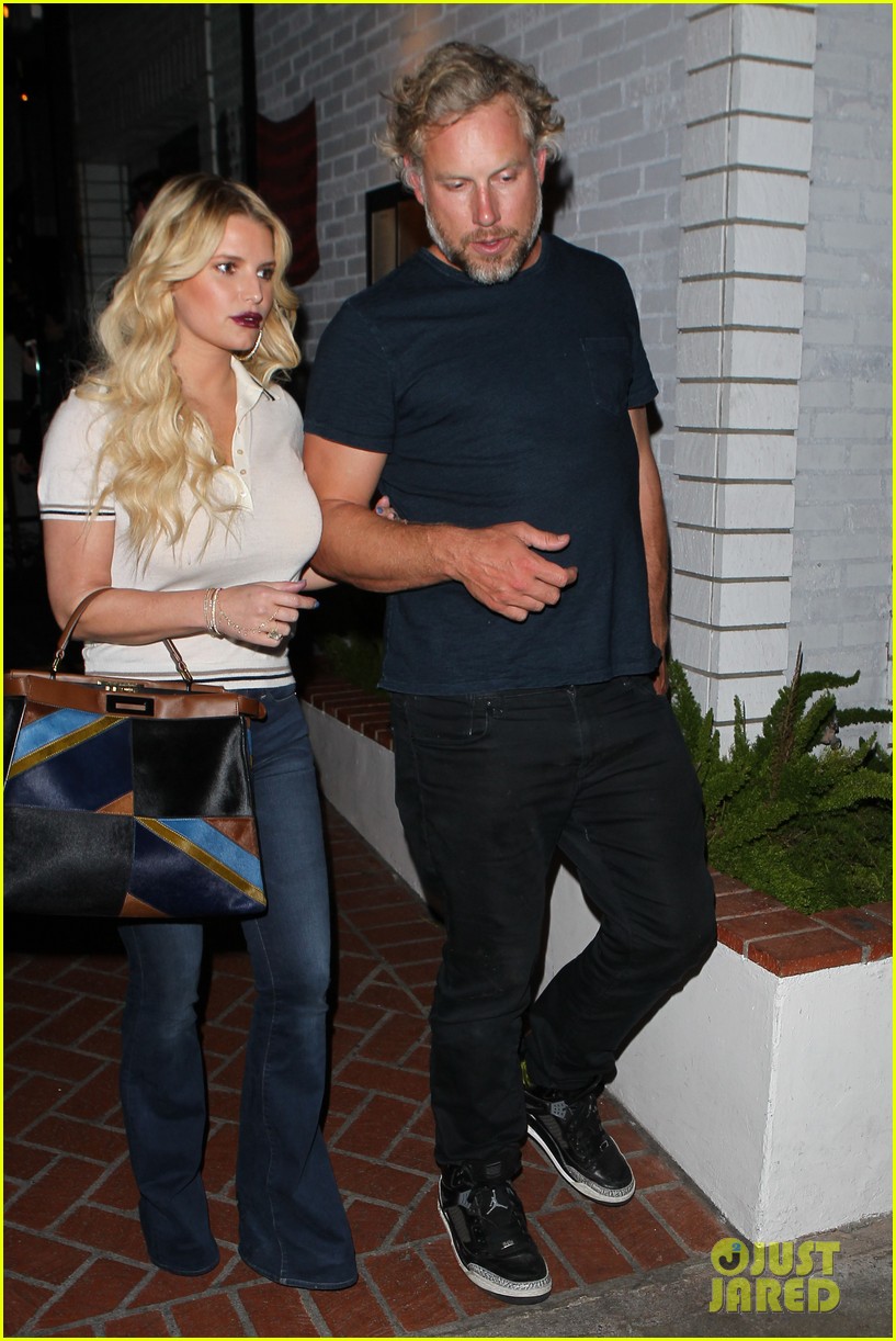 Jessica Simpson Shares Cute New Photos of Maxwell & Ace! Photo 3607992(01)