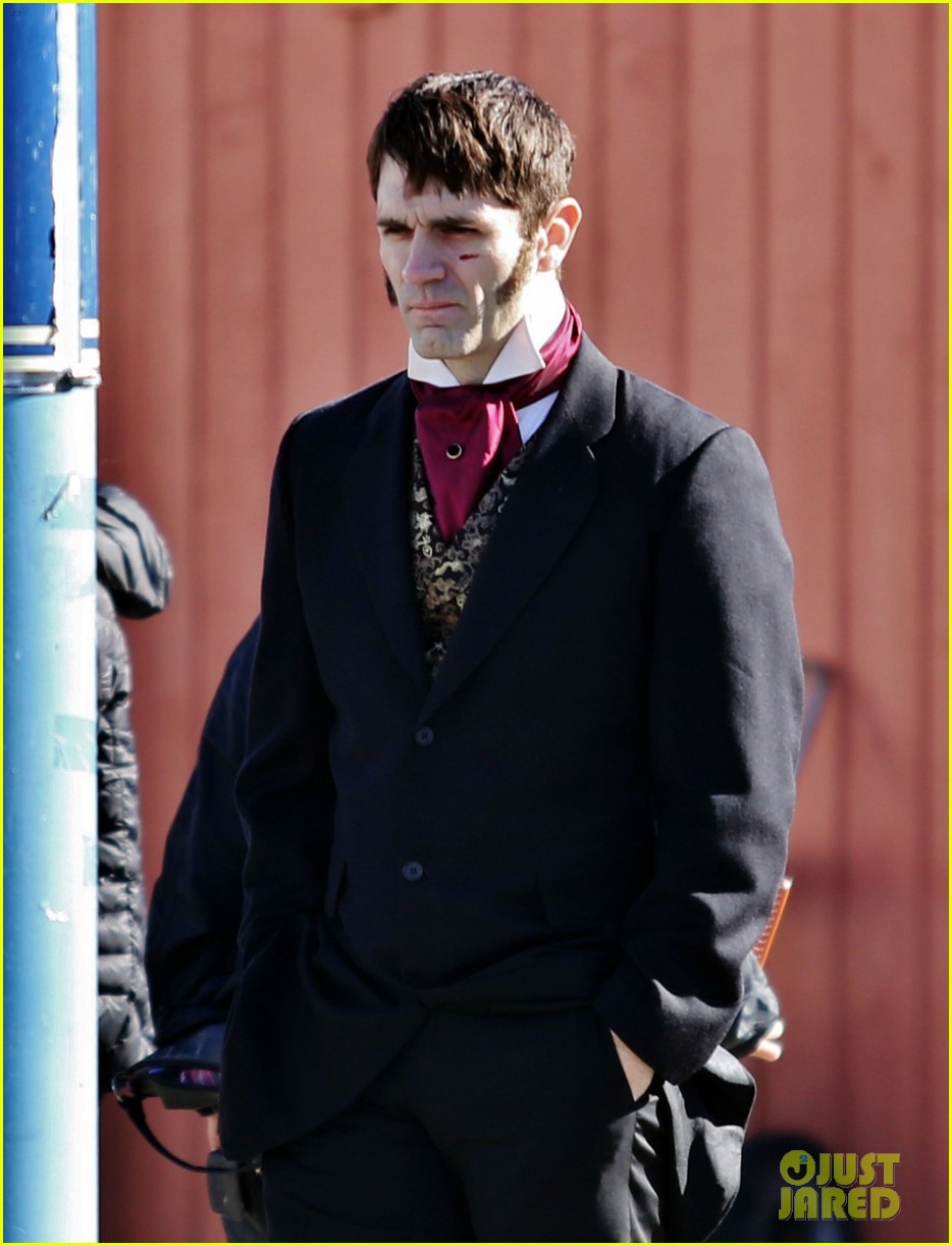 Sam Witwer Makes First Appearance on ‘Once Upon a Time’ Set: Photo