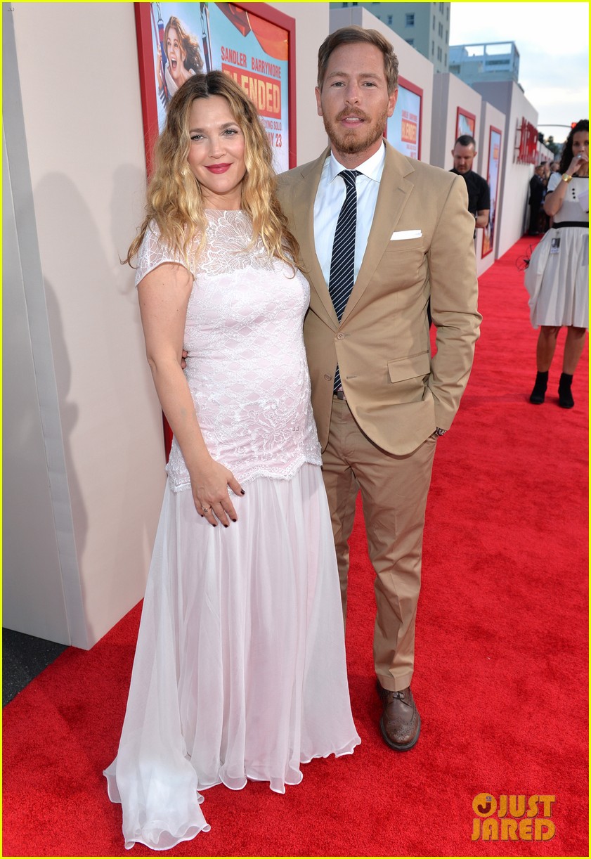 Drew Barrymore Confirms Divorce, Releases a Statement Photo 3620091