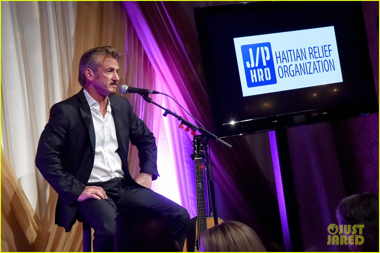 Photo: connie britton sean penn haiti benefit 09 | Photo 3642252 | Just
