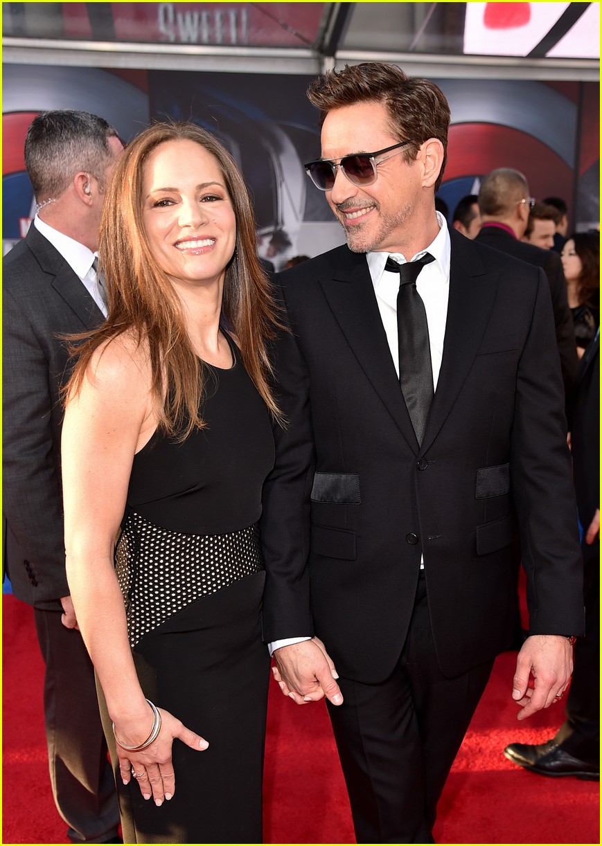 Robert Downey, Jr. & Wife Lead Team Iron Man at 'Civil War' Premiere: Photo  3629509 | Don Cheadle, Paul Bettany, Robert Downey Jr, Susan Downey  Pictures | Just Jared