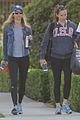 jennifer garner shows patriotic pride hoodie 04