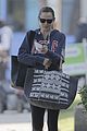 jennifer garner shows patriotic pride hoodie 17