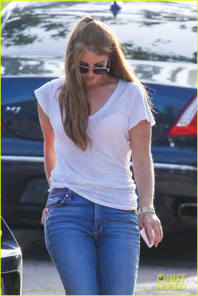 Lana Del Rey Not Joining Guns N' Roses on Tour Photo 3639451 Lana